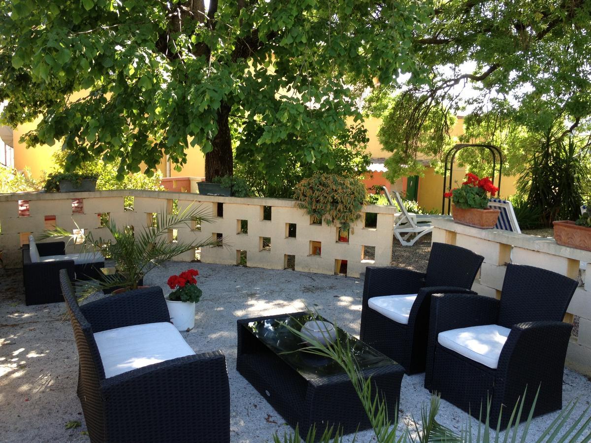 Hostellerie Aspremont ภายนอก รูปภาพ